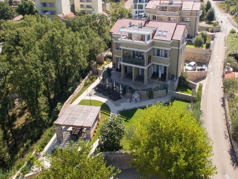Luxury Apartments Villa Luce Malinska Exterior photo